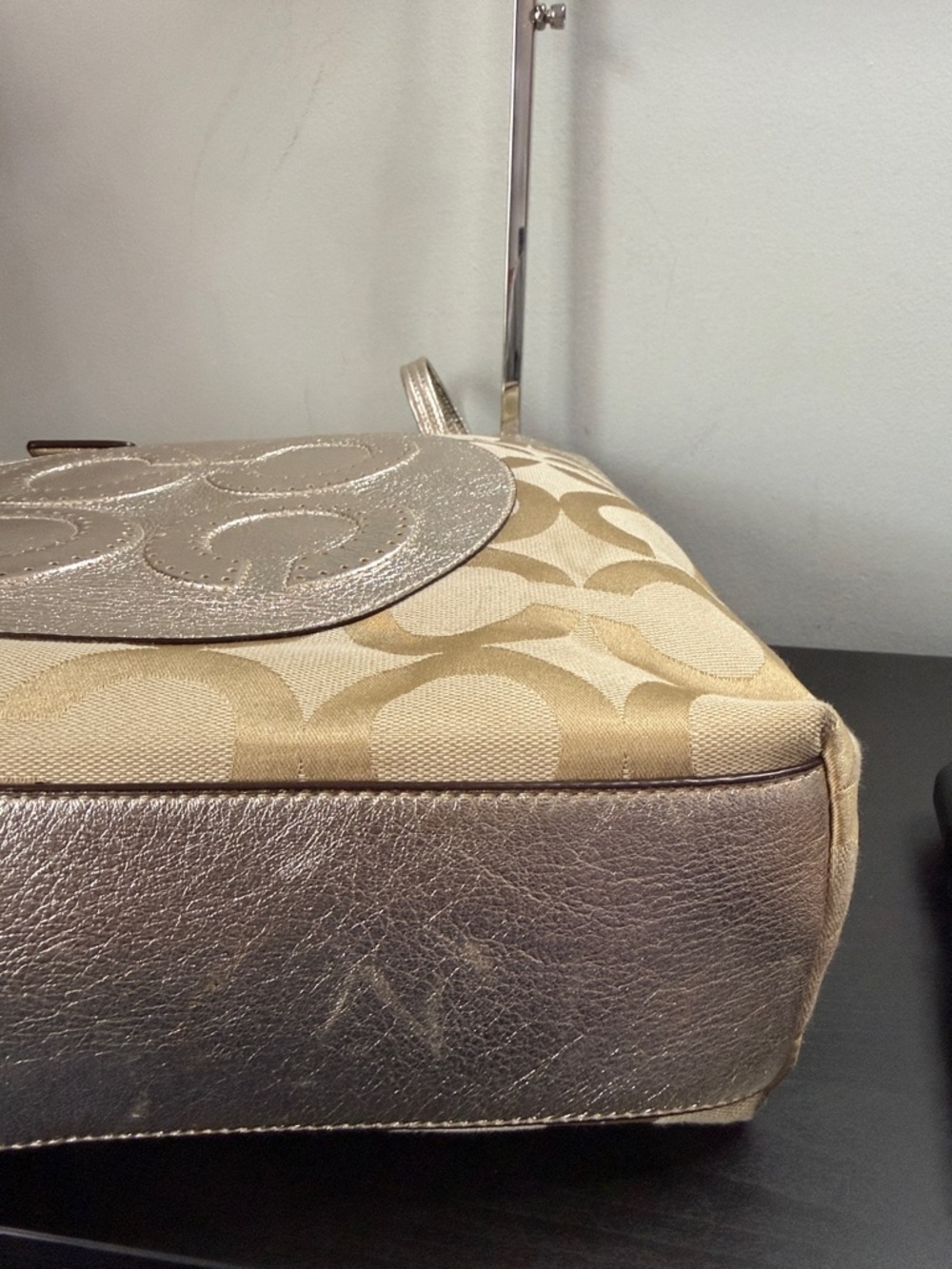 Coach Julia Op Art Perry Gold Tote Bag with original hangtags! - Picture 14 of 17